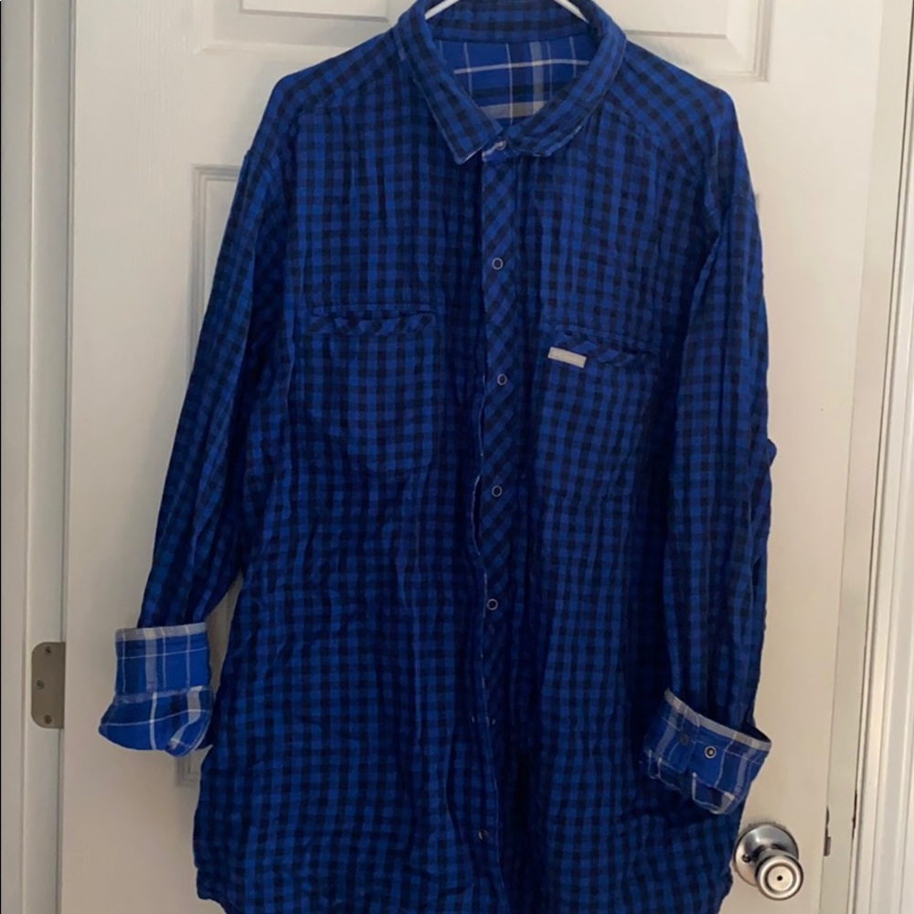 Reversible flannel with snaps
